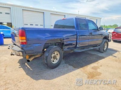 Trzecie zdjęcie samochodu z tyłu: 2002 CHEVROLET SILVERADO K2500 HEAVY DUTY VIN:1GCHK29132E107540 - miniatura