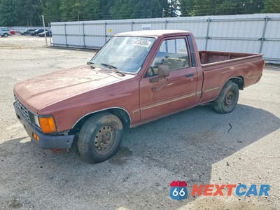 1985 TOYOTA PICKUP 1/2 TON RN50 JT4RN50R1F0050936 - główne zdjęcie licytacji z USA - miniatura