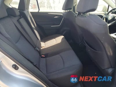 Zdjęcie 11 z 14 samochodu: 2020 TOYOTA RAV4 XLE VIN:JTMW1RFV5LJ020726 - miniatura