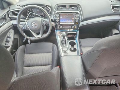 Zdjęcie 8 z 12 samochodu: 2017 NISSAN MAXIMA 3.5 S VIN:1N4AA6AP5HC430834 - miniatura