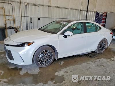2026 TOYOTA CAMRY XLE 4T1DBADKXTU560078 - główne zdjęcie licytacji z USA - miniatura