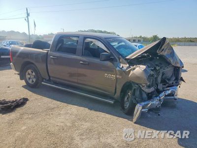 Czwarte zdjęcie samochodu z boku: 2020 RAM 1500 CLASSIC TRADESMAN VIN:3C6RR6KT3LG219159 - miniatura