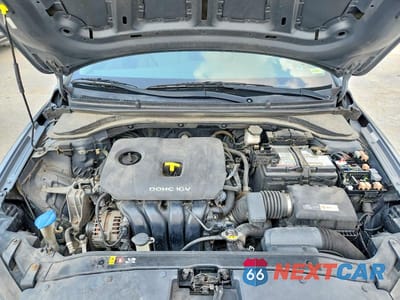 Zdjęcie 11 z 12 samochodu: 2017 HYUNDAI ELANTRA SE VIN:KMHD74LF6HU071966 - miniatura
