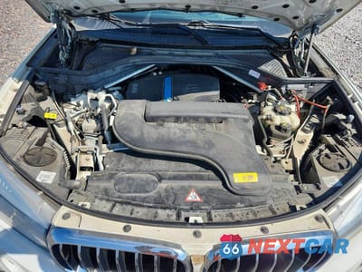 Zdjęcie 11 z 13 samochodu: 2016 BMW X5 XDR40E VIN:5UXKT0C54G0F74829 - miniatura