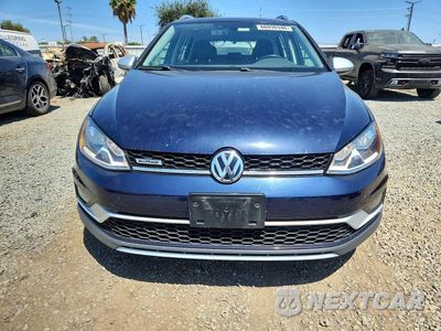 Piąte zdjęcie samochodu w środku: 2017 VOLKSWAGEN GOLF ALLTRACK S VIN:3VWH17AU1HM511250 - miniatura