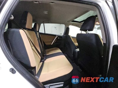 Zdjęcie 11 z 13 samochodu: 2018 TOYOTA RAV4 HYBRID XLE VIN:JTMRJREV6JD192614 - miniatura