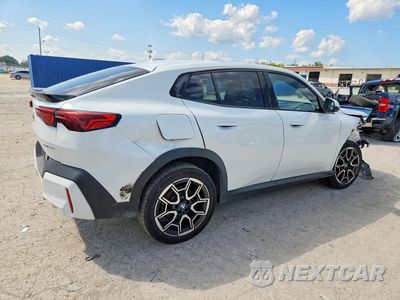 Trzecie zdjęcie samochodu z tyłu: 2026 BMW X2 XDRIVE28I VIN:WBX63GM03T5466178 - miniatura