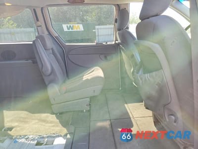 Zdjęcie 11 z 13 samochodu: 2007 DODGE GRAND CARAVAN SXT VIN:2D8GP44L97R197614 - miniatura