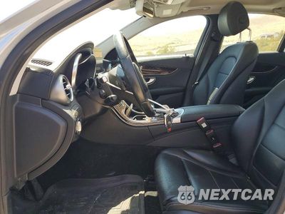 Zdjęcie 7 z 12 samochodu: 2015 MERCEDES-BENZ C 300 4MATIC VIN:55SWF4KB8FU073463 - miniatura