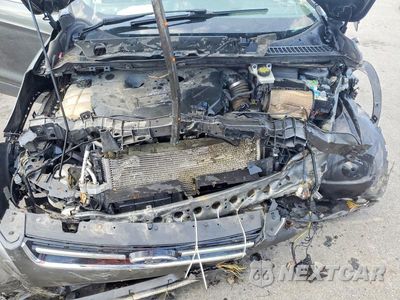 Zdjęcie 11 z 12 samochodu: 2016 FORD ESCAPE TITANIUM VIN:1FMCU9J9XGUB85319 - miniatura