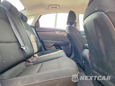 Zdjęcie 10 z 12 samochodu: 2019 KIA FORTE LXS VIN:3KPF24AD0KE115012 - miniatura