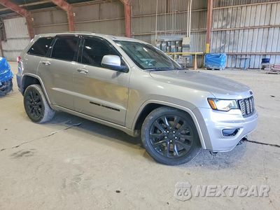 Czwarte zdjęcie samochodu z boku: 2021 JEEP GRAND CHEROKEE LAREDO VIN:1C4RJEAG5MC597390 - miniatura