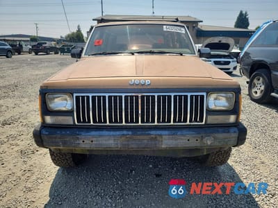 Piąte zdjęcie samochodu w środku: 1988 JEEP CHEROKEE VIN:1JCMR7819JT220507 - miniatura