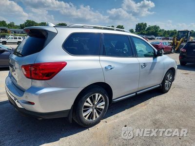 Trzecie zdjęcie samochodu z tyłu: 2019 NISSAN PATHFINDER S VIN:5N1DR2MN5KC640517 - miniatura