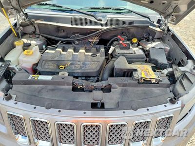 Zdjęcie 12 z 13 samochodu: 2016 JEEP COMPASS LATITUDE VIN:1C4NJCEB0GD704863 - miniatura