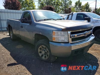 Czwarte zdjęcie samochodu z boku: 2008 CHEVROLET SILVERADO K1500 VIN:1GCEK14C48E189437 - miniatura
