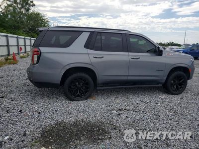 Trzecie zdjęcie samochodu z tyłu: 2021 CHEVROLET TAHOE K1500 Z71 VIN:1GNSKPKD6MR466357 - miniatura