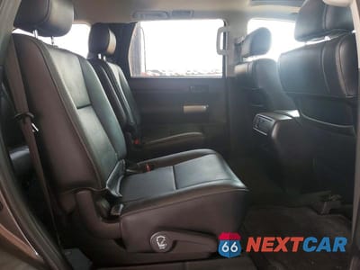 Zdjęcie 10 z 12 samochodu: 2018 TOYOTA SEQUOIA TRD SPORT VIN:5TDBY5G11JS158651 - miniatura