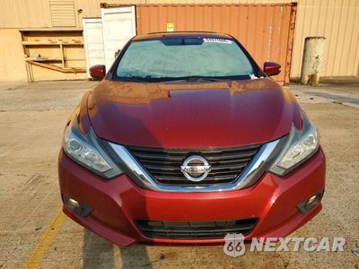 Piąte zdjęcie samochodu w środku: 2017 NISSAN ALTIMA 2.5 SV VIN:1N4AL3AP1HC150871 - miniatura