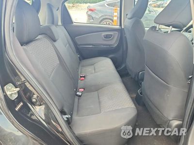 Zdjęcie 10 z 12 samochodu: 2015 TOYOTA YARIS 5-DOOR L VIN:VNKKTUD36FA047264 - miniatura