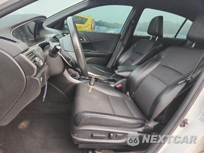 Zdjęcie 7 z 12 samochodu: 2016 HONDA ACCORD SPORT VIN:1HGCR2F50GA035256 - miniatura