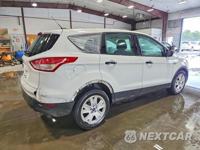 Trzecie zdjęcie samochodu z tyłu: 2014 FORD ESCAPE S VIN:1FMCU0F75EUC51811 - miniatura