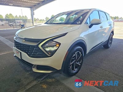 Drugie zdjęcie samochodu z przodu: 2023 KIA SPORTAGE LX VIN:KNDPUCAG6P7059930 - miniatura