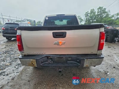 Zdjęcie 6 z 12 samochodu: 2007 CHEVROLET SILVERADO K1500 VIN:2GCEK19C271720059 - miniatura