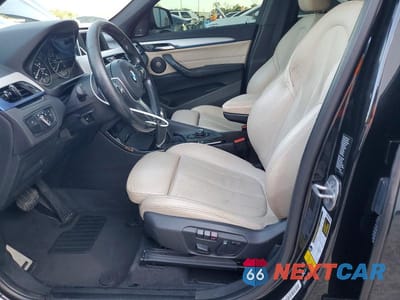Zdjęcie 7 z 13 samochodu: 2016 BMW X1 XDRIVE28I VIN:WBXHT3C37G5E52841 - miniatura