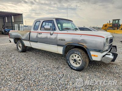 Czwarte zdjęcie samochodu z boku: 1993 DODGE D-SERIES D150 VIN:3B7HE13Z8PM151163 - miniatura