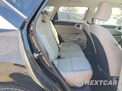 Zdjęcie 11 z 13 samochodu: 2021 KIA SOUL LX VIN:KNDJ23AU8M7125455 - miniatura