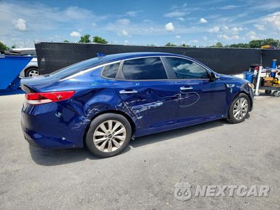 Trzecie zdjęcie samochodu z tyłu: 2017 KIA OPTIMA LX VIN:5XXGT4L38HG174878 - miniatura