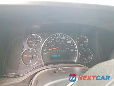 Zdjęcie 8 z 10 samochodu: 2008 CHEVROLET EXPRESS G2500 VIN:1GAGG25K981181615 - miniatura