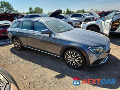 Czwarte zdjęcie samochodu z boku: 2022 MERCEDES-BENZ E 450 4M ALL TERRAIN VIN:W1KZH6AB5NB060179 - miniatura