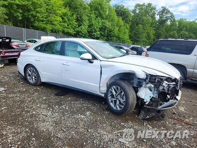 Czwarte zdjęcie samochodu z boku: 2023 HYUNDAI SONATA SEL VIN:KMHL64JA2PA269921 - miniatura