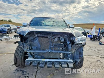 Piąte zdjęcie samochodu w środku: 2017 TOYOTA TACOMA LIMITED VIN:3TMGZ5AN7HM110192 - miniatura