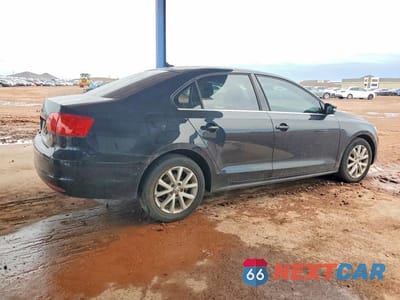 Trzecie zdjęcie samochodu z tyłu: 2013 VOLKSWAGEN JETTA SE VIN:3VWDX7AJ4DM362295 - miniatura