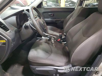 Zdjęcie 7 z 13 samochodu: 2012 KIA SOUL BASE VIN:KNDJT2A52C7435812 - miniatura