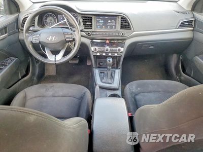 Zdjęcie 8 z 12 samochodu: 2020 HYUNDAI ELANTRA SEL VIN:5NPD84LFXLH571116 - miniatura
