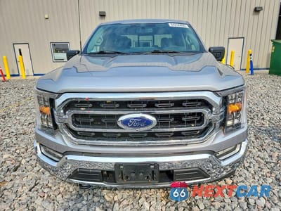 Piąte zdjęcie samochodu w środku: 2022 FORD F150 SUPERCREW VIN:1FTFW1E87NKE77534 - miniatura