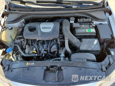 Zdjęcie 11 z 13 samochodu: 2017 HYUNDAI ELANTRA SPORT VIN:KMHD04LB2HU350140 - miniatura