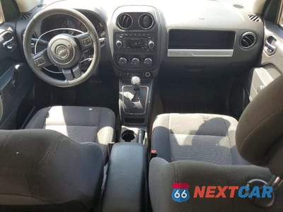 Zdjęcie 8 z 13 samochodu: 2016 JEEP COMPASS SPORT VIN:1C4NJDBBXGD729442 - miniatura