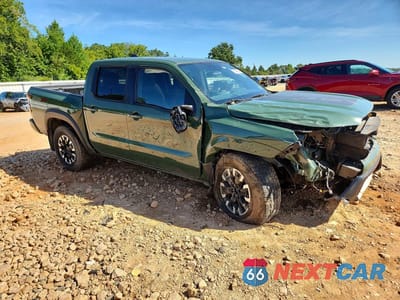 Czwarte zdjęcie samochodu z boku: 2023 NISSAN FRONTIER PRO-4X VIN:1N6ED1EK1PN669964 - miniatura