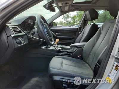 Zdjęcie 7 z 12 samochodu: 2013 BMW 328 I SULEV VIN:WBA3C1C56DF442217 - miniatura