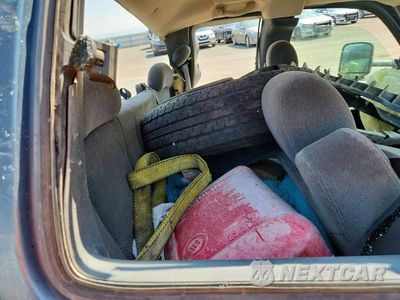 Zdjęcie 10 z 12 samochodu: 2007 CHEVROLET SILVERADO K2500 HEAVY DUTY VIN:1GCHK29U77E177429 - miniatura