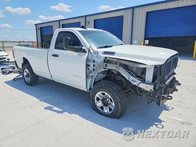 Czwarte zdjęcie samochodu z boku: 2022 RAM 2500 TRADESMAN VIN:3C6MR5ALXNG130682 - miniatura