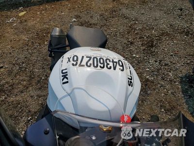 Piąte zdjęcie samochodu w środku: 2025 SUZUKI GSX-R750 VIN:JS1GR7MA0S7100992 - miniatura