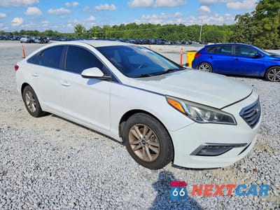 Czwarte zdjęcie samochodu z boku: 2015 HYUNDAI SONATA SE VIN:5NPE24AF9FH062034 - miniatura