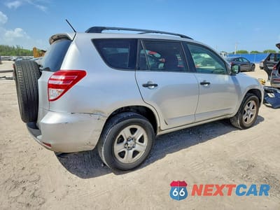 Trzecie zdjęcie samochodu z tyłu: 2011 TOYOTA RAV4 BASE VIN:2T3ZF4DV6BW085945 - miniatura