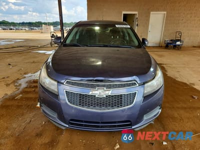 Piąte zdjęcie samochodu w środku: 2014 CHEVROLET CRUZE LT VIN:1G1PC5SB1E7297420 - miniatura